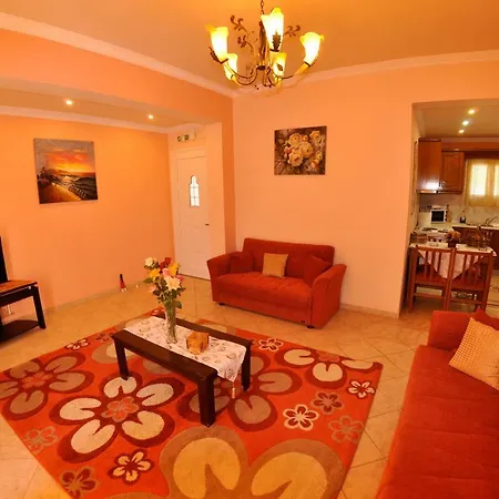 Апартаменты Chrinos House *