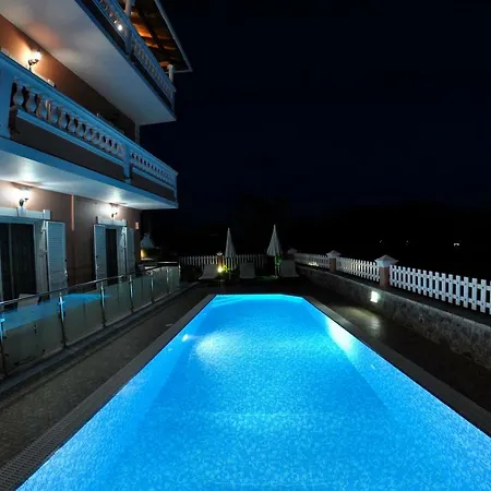 Апартаменты Chrinos House Агиос-Георгиос-Пагон