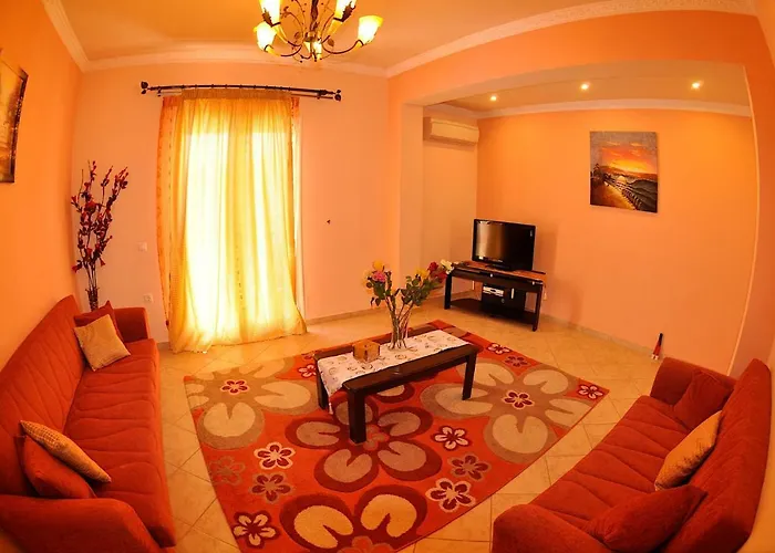 Apartmán Chrinos House *