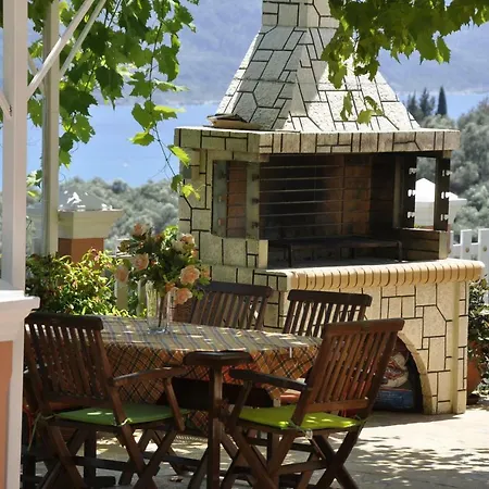 Chrinos House * Agios Georgios Pagon