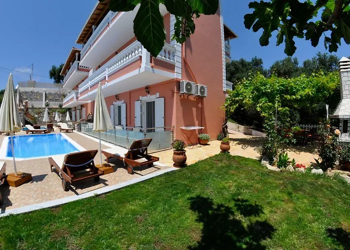 Chrinos House *